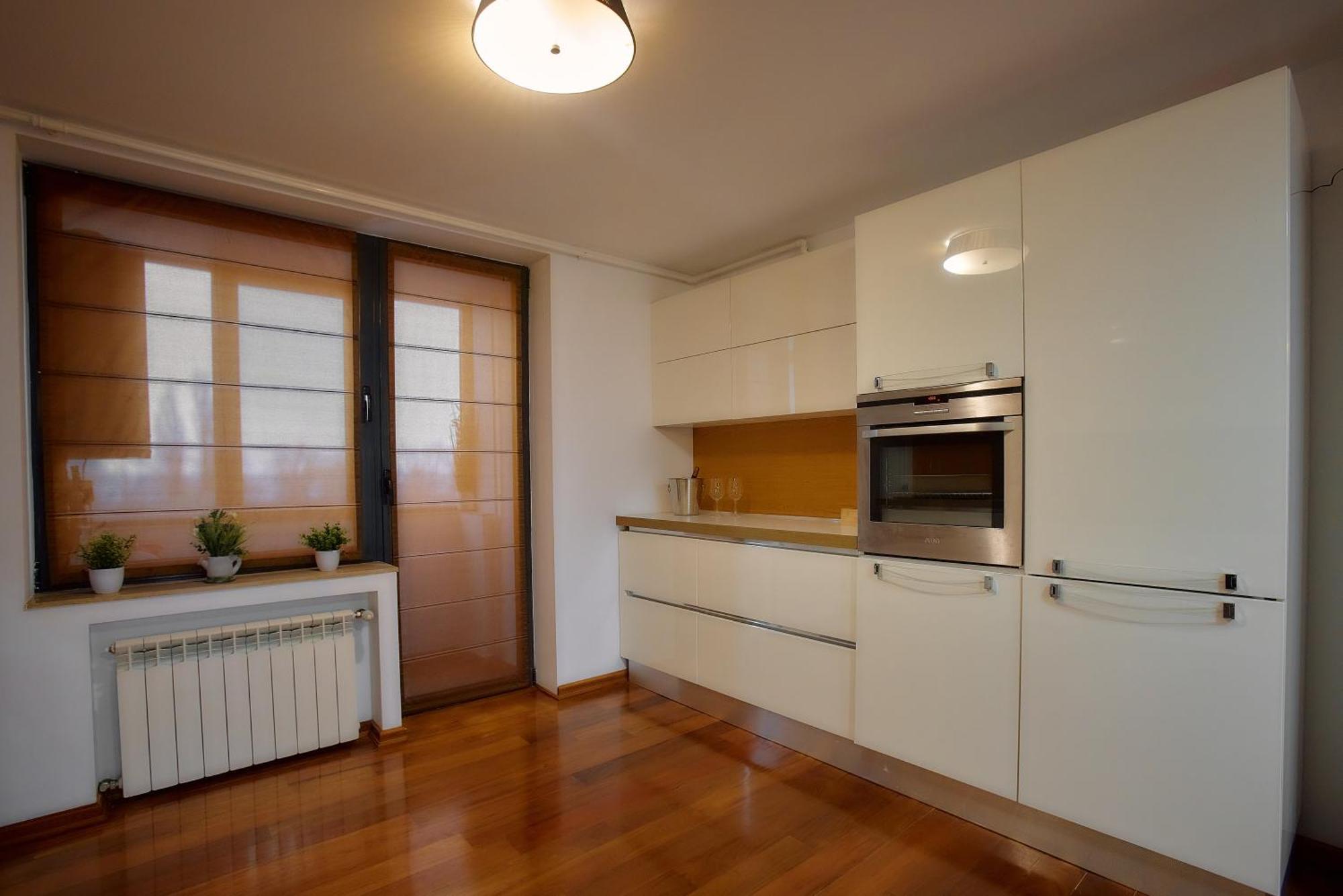 Uptown Residence Сату Маре Екстериор снимка