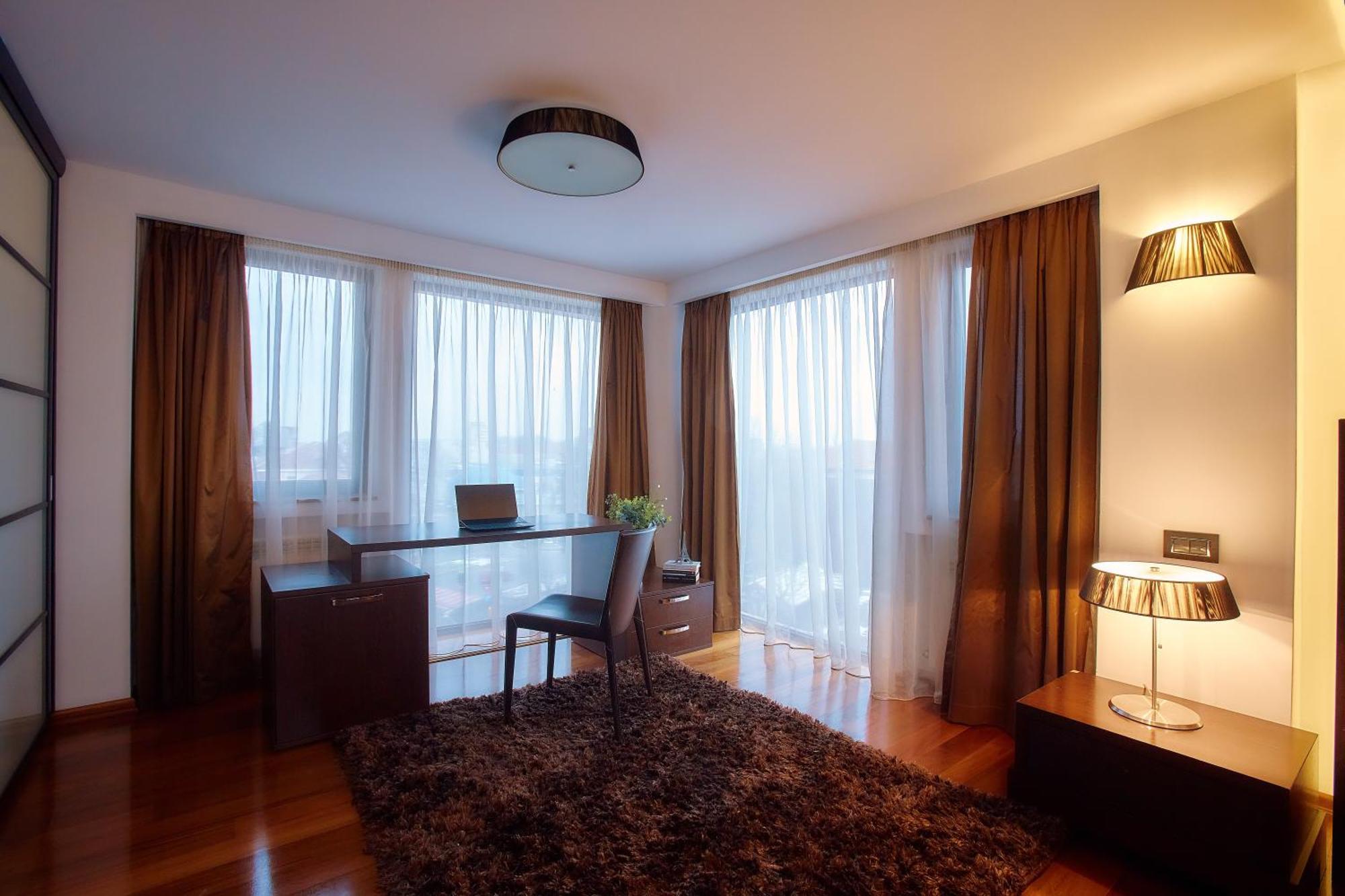 Uptown Residence Сату Маре Екстериор снимка